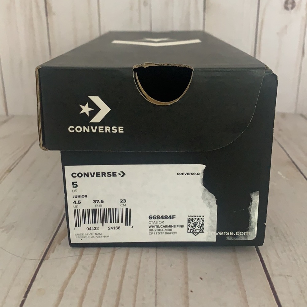 SOLD! Converse Chuck Taylor All Star Shoes - Picture 5 of 5